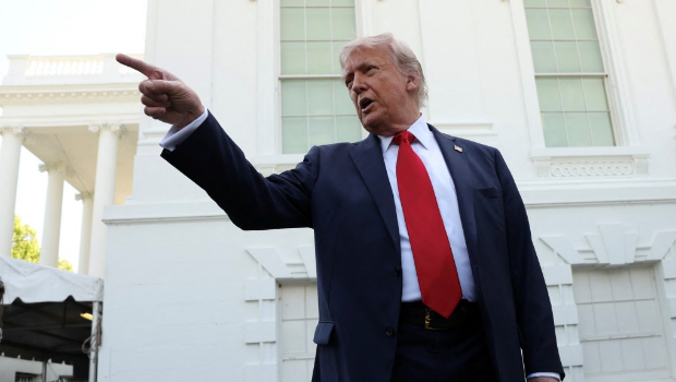 特朗普指責澤連斯基不承認俄占領克里米亞，使達成和平協議變得困難。