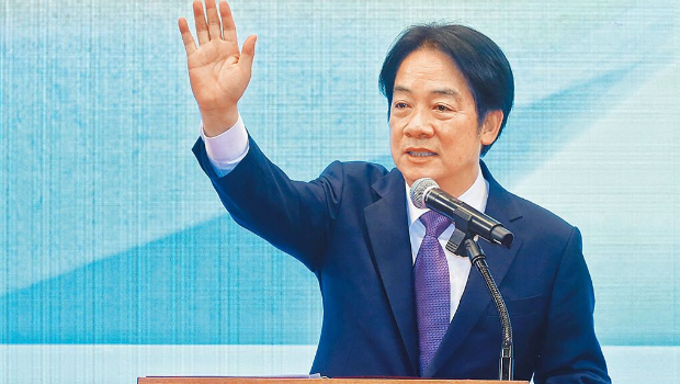 賴清德上任不到一年，就放行臺積電移美、加碼美債、采購阿拉斯加天然氣三大利空，挨批賣臺昏君。