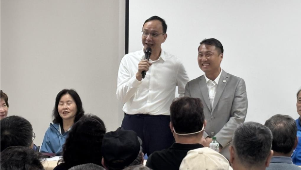 國民黨“反惡罷、戰獨裁”政策說明會桃園楊梅場，國民黨主席朱立倫怒嗆，賴清德上就職至今，什么都沒做，只搞罷免。