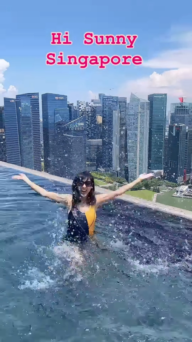 年近七旬的米雪仍皮膚白皙且四肢纖細，而且精力充沛的模樣完全不輸20出頭的年輕女孩，相當有活力。