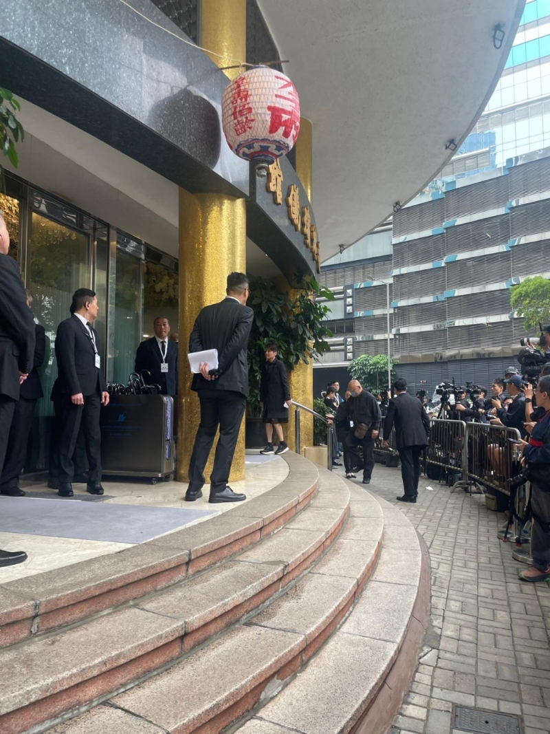 已故“賭王”四太梁安琪亦有到場。.jpg