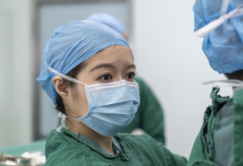 泌尿外科規培住院醫師董某瑩。 新華社