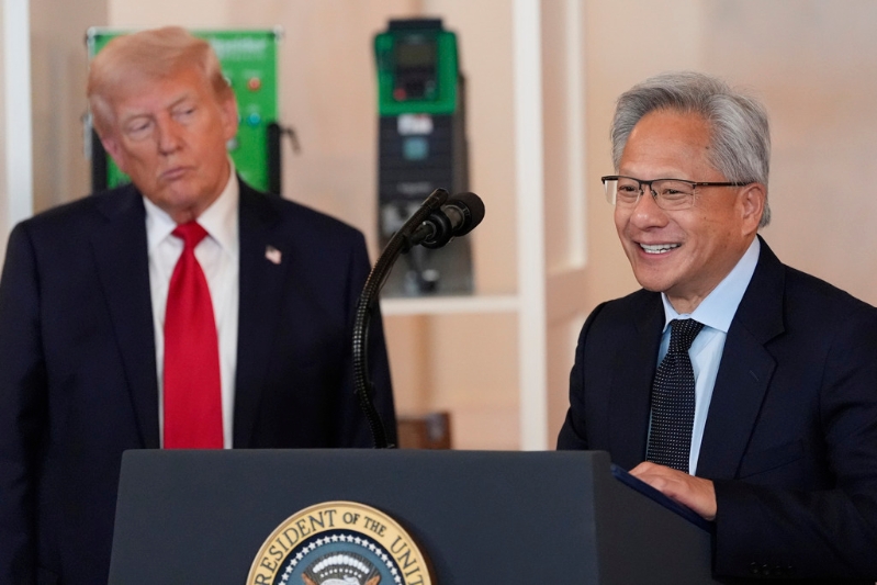 黃仁勛(右) 黃仁勛(右)