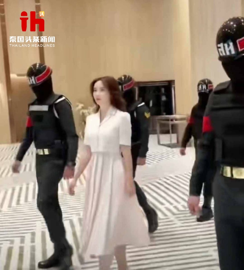 由軍警護送 由軍警護送