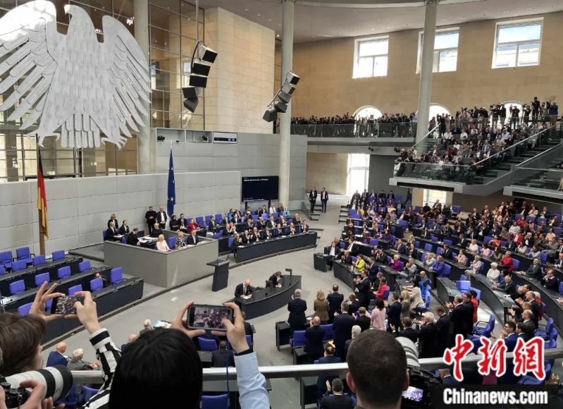 德國聯邦議院召開全體會議 德國聯邦議院召開全體會議