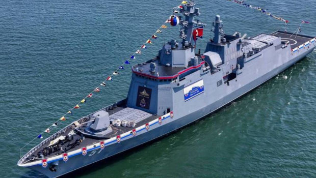 4月底亮相的朝鮮新驅逐艦崔賢號。