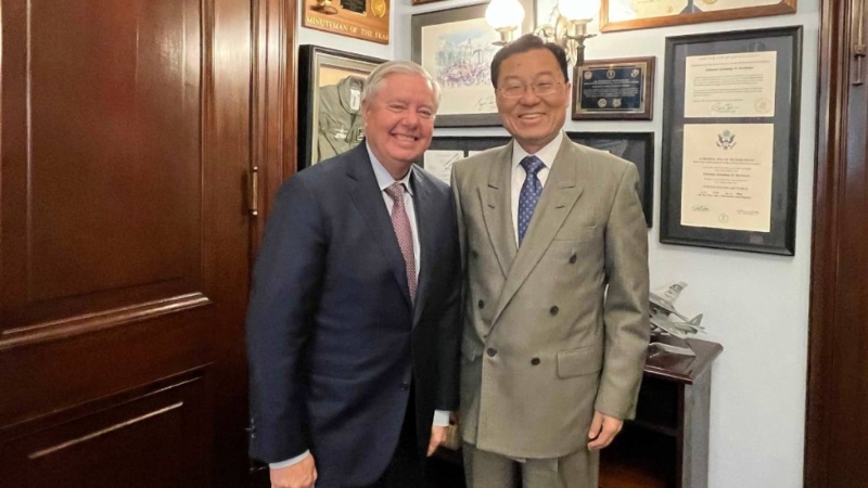 謝鋒晤參議院預算委主席格雷厄姆。中國駐美大使館