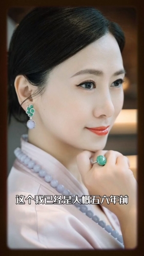 翁虹保養得極好。