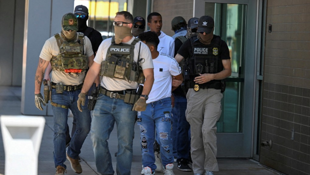 特朗普政府設定反移民新目標，每日要捉3000人。