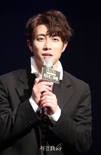 韓國32歲音樂劇男星樸竣輝（???）有著偶像級外貌加上穩定的歌唱實力，自2016年出道以來就戲約不斷。