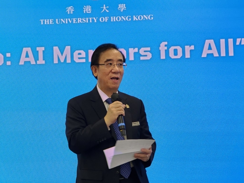 港大收生及國際生交流事務總監嚴志堅 港大收生及國際生交流事務總監嚴志堅