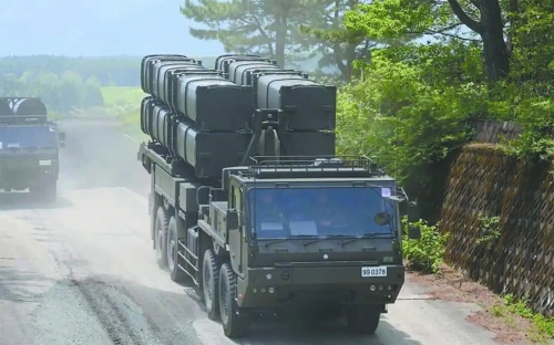 改進型12式反艦導彈發射車 改進型12式反艦導彈發射車