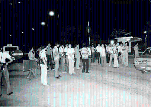 命案轟動一時，引來大批傳媒追訪。