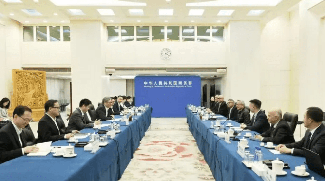 商務部部長王文濤會見英偉達公司總裁兼首席執行官黃仁勛 商務部部長王文濤會見英偉達公司總裁兼首席執行官黃仁勛