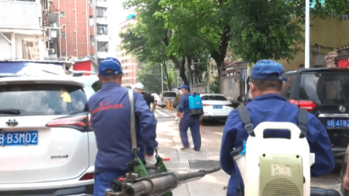 深圳開展滅蚊大行動，加強消殺。 深圳衛視