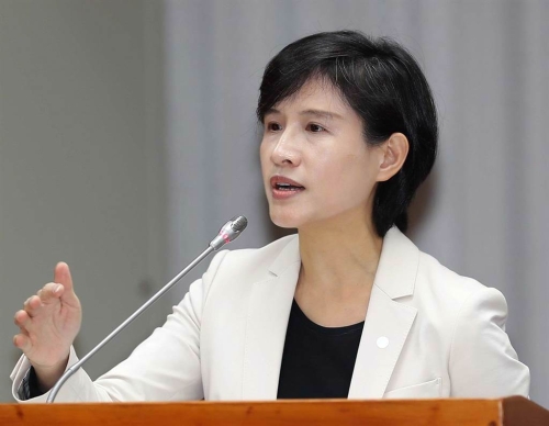 “行政院副院長”鄭麗君。中時資料照