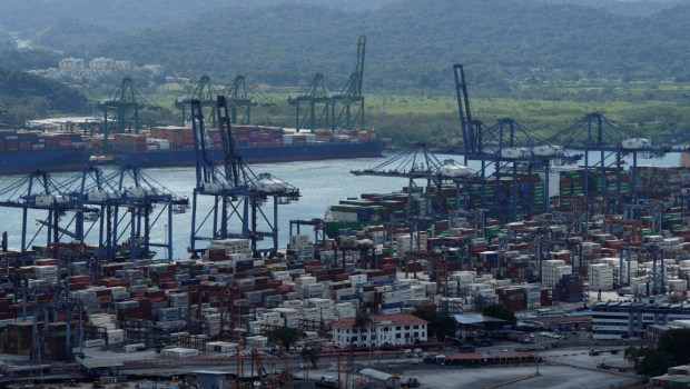 中遠集團據報在長和港口交易中尋求至少20%股份 中遠集團據報在長和港口交易中尋求至少20%股份