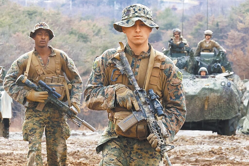 美國海軍陸戰隊員 美國海軍陸戰隊員