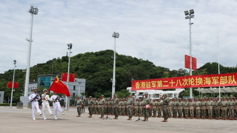 中國人民解放軍駐香港部隊于8月22日組織了第28次建制單位輪換，輪換行動于當晚順利完成。