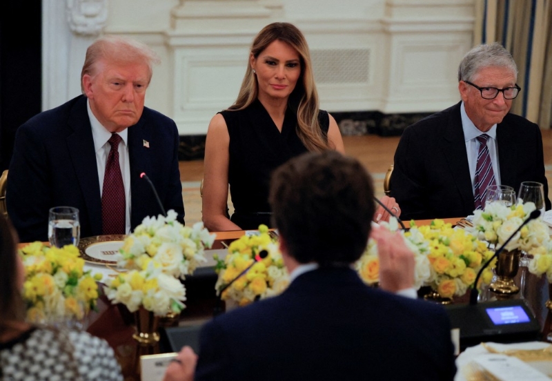 特朗普和梅拉尼婭宴請比爾蓋茨等科技界領袖。