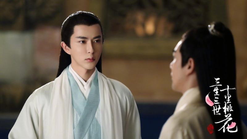 于朦朧在《三生三世十里桃花》中飾演白真。