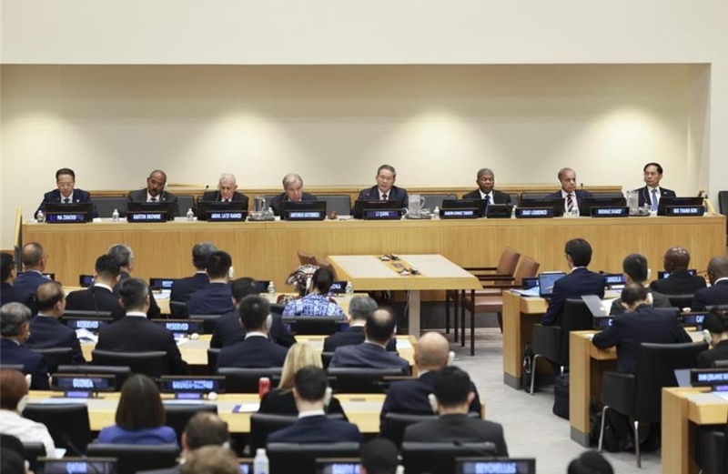 圖為總理李強在紐約聯合國總部出席中方主辦的全球發展倡議高級別會議致詞 圖為總理李強在紐約聯合國總部出席中方主辦的全球發展倡議高級別會議致詞