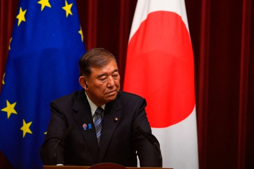 石破茂執政386天后，周二早上率內閣總辭。