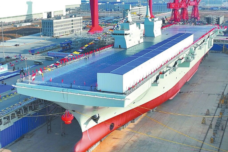 大陸自主研制建造的076兩棲攻擊艦在上海滬東造船廠下水，命名為“四川艦”，舷號51